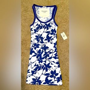 NWT Abercrombie & Fitch Super Stretchy Tank - Small